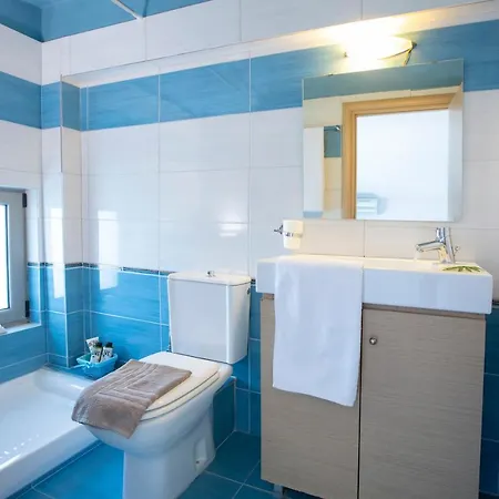 Blue Kathisma Áyios Nikítas